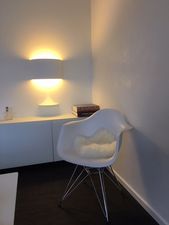 Studio mit indirekter Beleuchtung Studio mit indirekter Beleuchtung